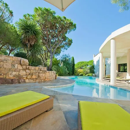 Villa Bleu *